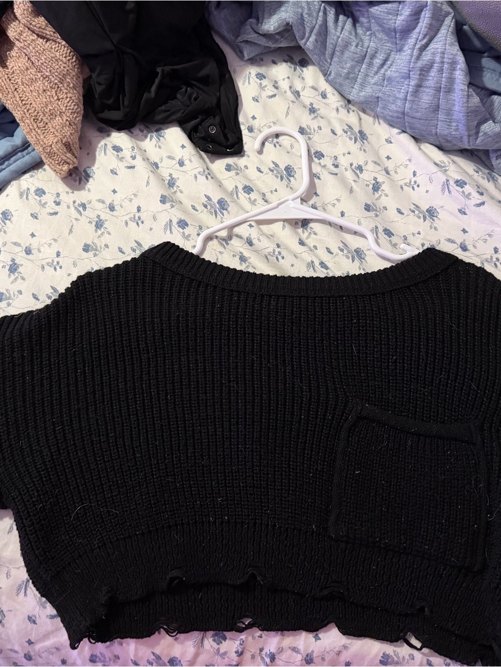 Timing Black Cropped Ribbed Sweater with Pocket